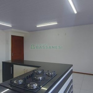 Casa com 263m², 3 dormitórios, 2 vagas, no bairro Charqueadas em Caxias do Sul para Alugar