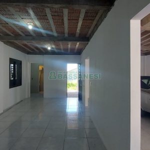 Casa com 263m², 3 dormitórios, 2 vagas, no bairro Charqueadas em Caxias do Sul para Alugar