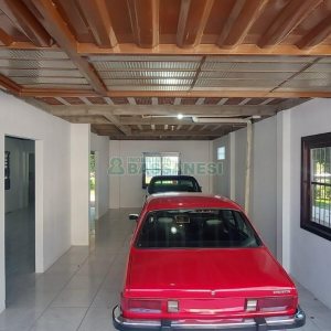 Casa com 263m², 3 dormitórios, 2 vagas, no bairro Charqueadas em Caxias do Sul para Alugar