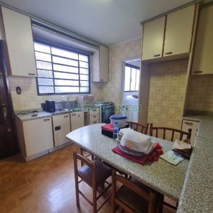 Apartamento com 80m², 3 dormitórios, no bairro São Pelegrino em Caxias do Sul para Alugar