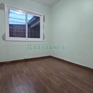 Predio com 422m², 6 vagas, no bairro São Leopoldo em Caxias do Sul para Comprar