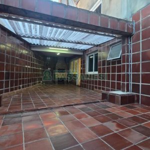 Predio com 422m², 6 vagas, no bairro São Leopoldo em Caxias do Sul para Comprar