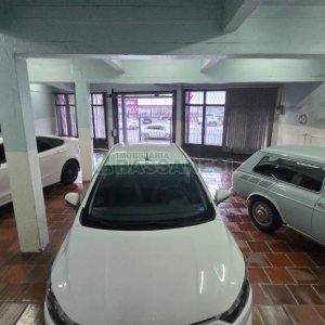 Predio com 422m², 6 vagas, no bairro São Leopoldo em Caxias do Sul para Comprar