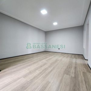 Sala com 61m², no bairro São Pelegrino em Caxias do Sul para Alugar