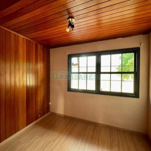 Casa com 314m², 3 dormitórios, 2 vagas, no bairro Cinqüentenário em Caxias do Sul para Alugar