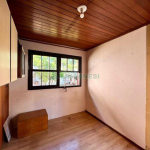 Casa com 314m², 3 dormitórios, 2 vagas, no bairro Cinqüentenário em Caxias do Sul para Alugar