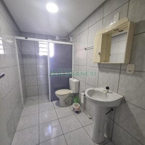 Casa com 80m², no bairro Centro em Caxias do Sul para Alugar