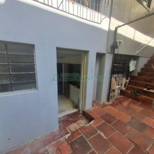 Casa com 80m², no bairro Centro em Caxias do Sul para Alugar