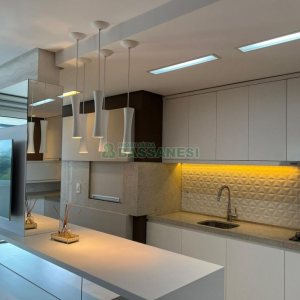 Apto Mobiliado com 80m², 3 dormitórios, 2 vagas, no bairro Madureira em Caxias do Sul para Alugar