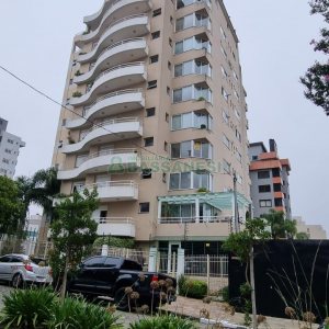 Apartamento com 179m², 3 dormitórios, 3 vagas, no bairro Exposição em Caxias do Sul para Comprar