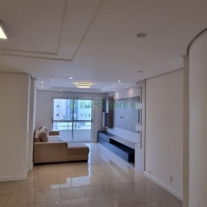 Apartamento com 179m², 3 dormitórios, 3 vagas, no bairro Exposição em Caxias do Sul para Comprar