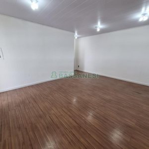 Sala com 36m², no bairro Centro em Caxias do Sul para Alugar