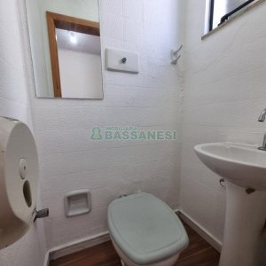 Sala com 36m², no bairro Centro em Caxias do Sul para Alugar