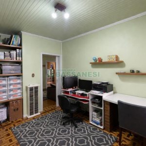 Casa com 250m², 4 dormitórios, 3 vagas, no bairro Nossa Senhora de Lourdes em Caxias do Sul para Comprar