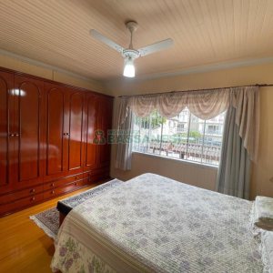 Casa com 250m², 4 dormitórios, 3 vagas, no bairro Nossa Senhora de Lourdes em Caxias do Sul para Comprar