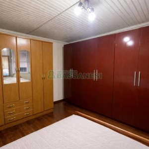 Casa com 250m², 4 dormitórios, 3 vagas, no bairro Nossa Senhora de Lourdes em Caxias do Sul para Comprar