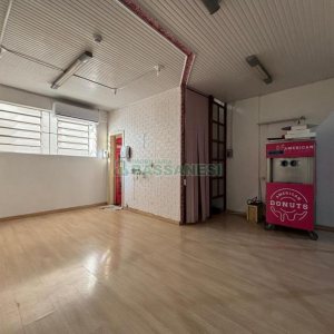 Loja com 31m², no bairro Centro em Caxias do Sul para Alugar