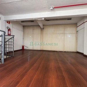 Loja com 31m², no bairro Centro em Caxias do Sul para Alugar