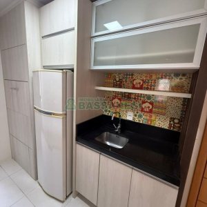Apartamento com 70m², 2 dormitórios, 2 vagas, no bairro Madureira em Caxias do Sul para Comprar