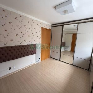 Apartamento com 70m², 2 dormitórios, 2 vagas, no bairro Madureira em Caxias do Sul para Comprar