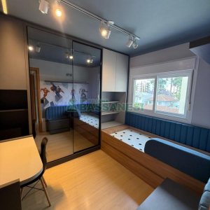 Apartamento com 70m², 2 dormitórios, 2 vagas, no bairro Madureira em Caxias do Sul para Comprar