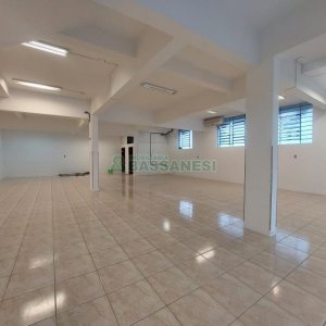 Loja com 200m², no bairro Panazzolo em Caxias do Sul para Alugar