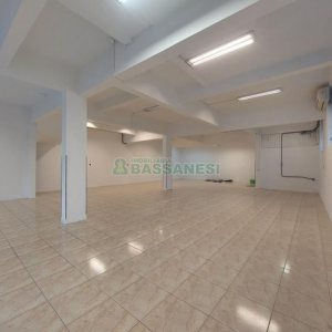Loja com 200m², no bairro Panazzolo em Caxias do Sul para Alugar
