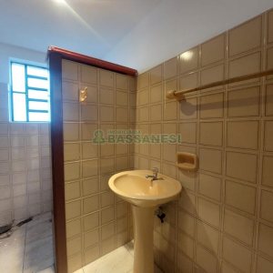 Loja com 200m², no bairro Panazzolo em Caxias do Sul para Alugar