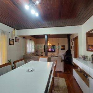 Chácara com 240m², 3 dormitórios, 2 vagas, no bairro Vila Seca em Caxias do Sul para Alugar