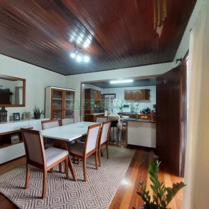 Chácara com 240m², 3 dormitórios, 2 vagas, no bairro Vila Seca em Caxias do Sul para Alugar