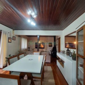 Chácara com 240m², 3 dormitórios, 2 vagas, no bairro Vila Seca em Caxias do Sul para Alugar