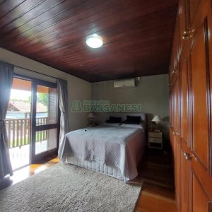 Chácara com 240m², 3 dormitórios, 2 vagas, no bairro Vila Seca em Caxias do Sul para Alugar