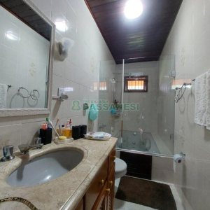 Chácara com 240m², 3 dormitórios, 2 vagas, no bairro Vila Seca em Caxias do Sul para Alugar