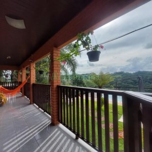 Chácara com 240m², 3 dormitórios, 2 vagas, no bairro Vila Seca em Caxias do Sul para Alugar