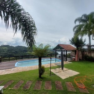 Chácara com 240m², 3 dormitórios, 2 vagas, no bairro Vila Seca em Caxias do Sul para Alugar