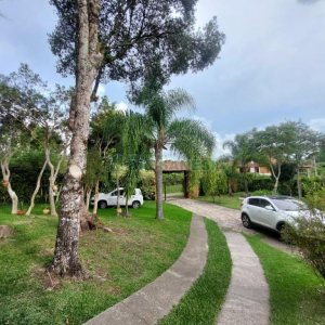 Chácara com 240m², 3 dormitórios, 2 vagas, no bairro Vila Seca em Caxias do Sul para Alugar