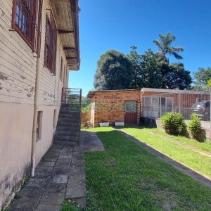 Casa com 240356m², 3 dormitórios, no bairro Nossa Senhora de Lourdes em Caxias do Sul para Comprar