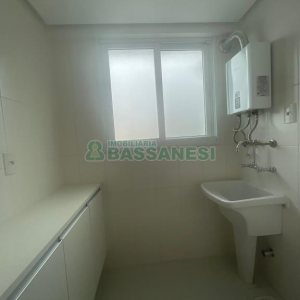 Apartamento com 84m², 2 dormitórios, 1 vaga, no bairro Salgado Filho em Caxias do Sul para Alugar