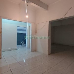 Loja com 56m², no bairro Centro em Caxias do Sul para Alugar