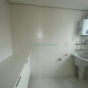 Apartamento com 108m², 3 dormitórios, 2 vagas, no bairro Salgado Filho em Caxias do Sul para Alugar