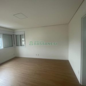 Apartamento com 108m², 3 dormitórios, 2 vagas, no bairro Salgado Filho em Caxias do Sul para Alugar