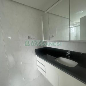 Apartamento com 108m², 3 dormitórios, 2 vagas, no bairro Salgado Filho em Caxias do Sul para Alugar