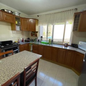 Casa com 180m², 3 dormitórios, 2 vagas, no bairro Fatima em Caxias do Sul para Alugar