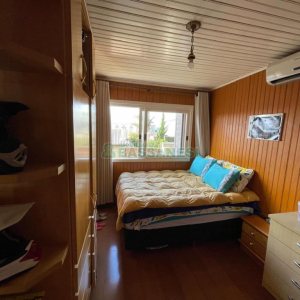 Casa com 180m², 3 dormitórios, 2 vagas, no bairro Fatima em Caxias do Sul para Alugar