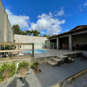 Casa com 180m², 3 dormitórios, 2 vagas, no bairro Fatima em Caxias do Sul para Alugar