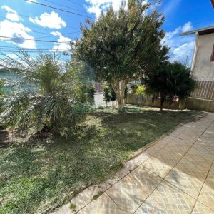 Casa com 180m², 3 dormitórios, 2 vagas, no bairro Fatima em Caxias do Sul para Alugar