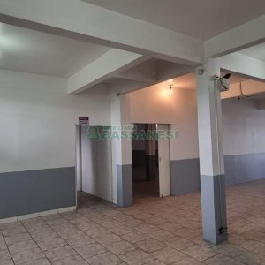 Predio com 893m², no bairro São Ciro em Caxias do Sul para Comprar