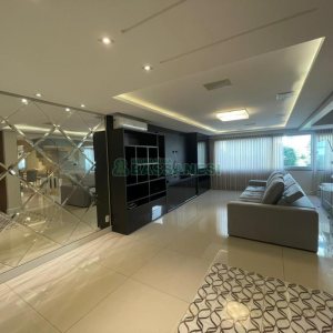 Apartamento com 170m², 3 dormitórios, 2 vagas, no bairro Centro em Caxias do Sul para Comprar