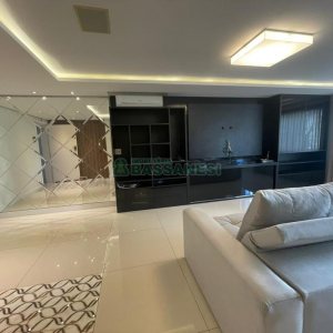 Apartamento com 170m², 3 dormitórios, 2 vagas, no bairro Centro em Caxias do Sul para Comprar