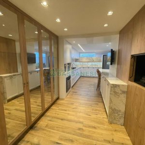 Apartamento com 170m², 3 dormitórios, 2 vagas, no bairro Centro em Caxias do Sul para Comprar